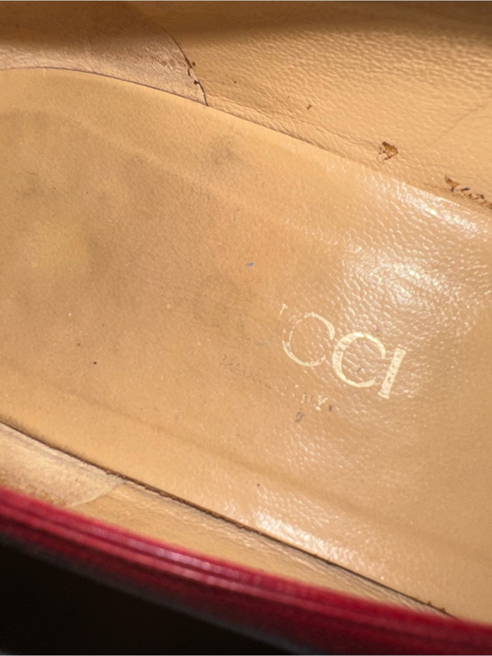 Gucci Red Leather Pointed-Toe Flats - Picture 5 of 8